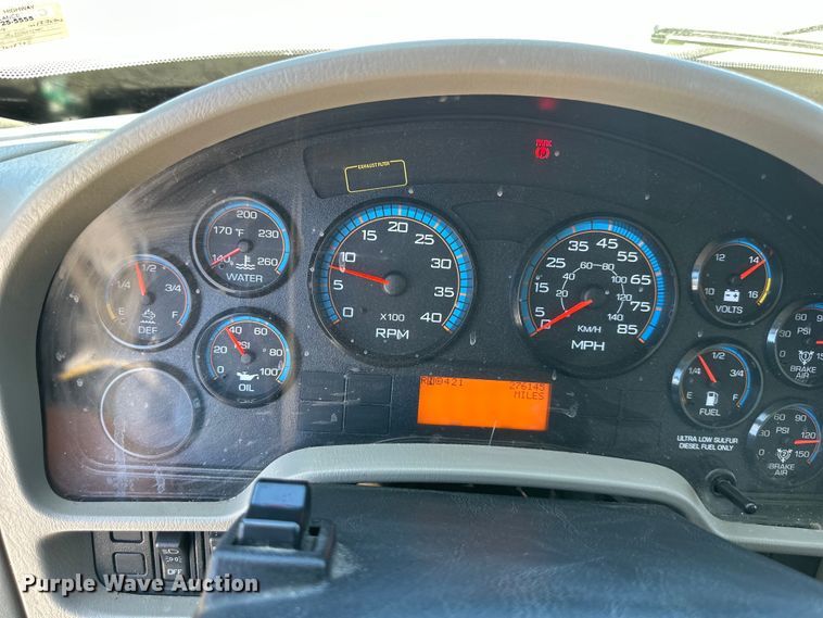 image for item NT9383 2018 International 4300  box truck