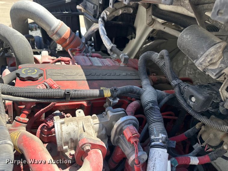 image for item NT9383 2018 International 4300  box truck