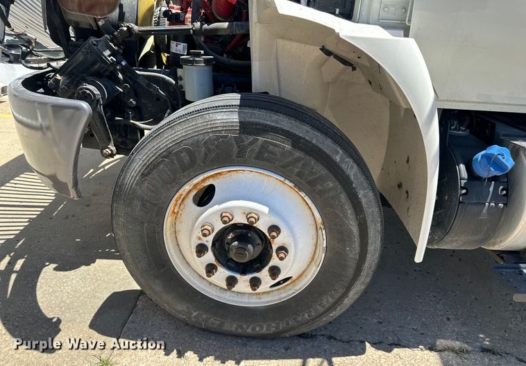 image for item NT9383 2018 International 4300  box truck