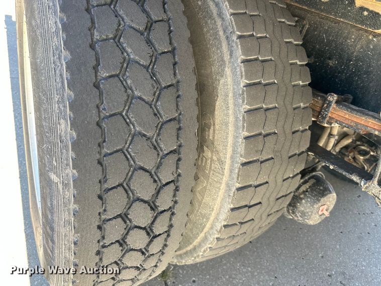 image for item NT9383 2018 International 4300  box truck