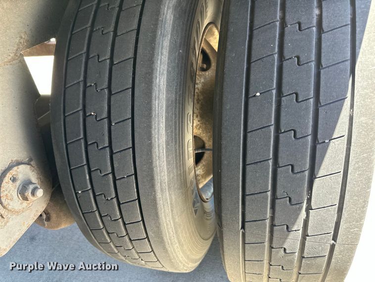 image for item NT9384 2008 Wabash  dry van trailer