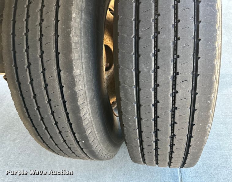 image for item NT9384 2008 Wabash  dry van trailer