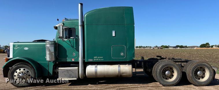 image for item NY9299 2004 Peterbilt 379 semi truck