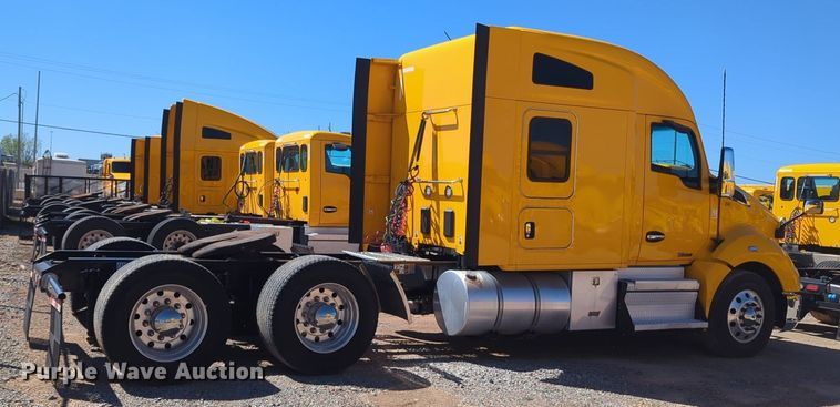 image for item NZ9273 2019 Kenworth  T680 semi truck