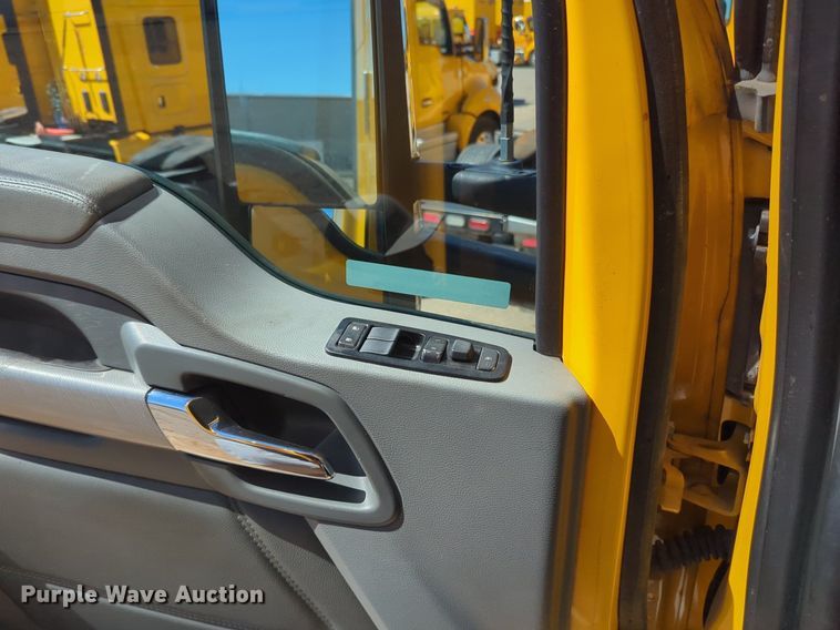 image for item NZ9273 2019 Kenworth  T680 semi truck