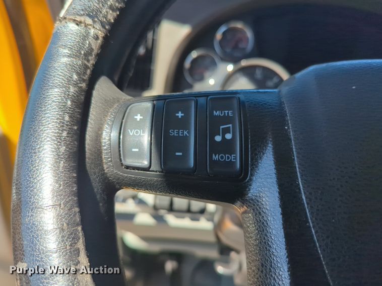 image for item NZ9273 2019 Kenworth  T680 semi truck