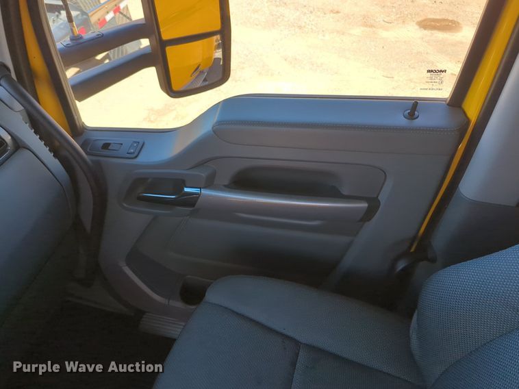 image for item NZ9273 2019 Kenworth  T680 semi truck