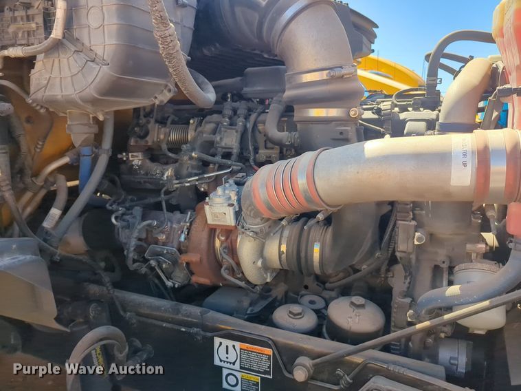 image for item NZ9273 2019 Kenworth  T680 semi truck