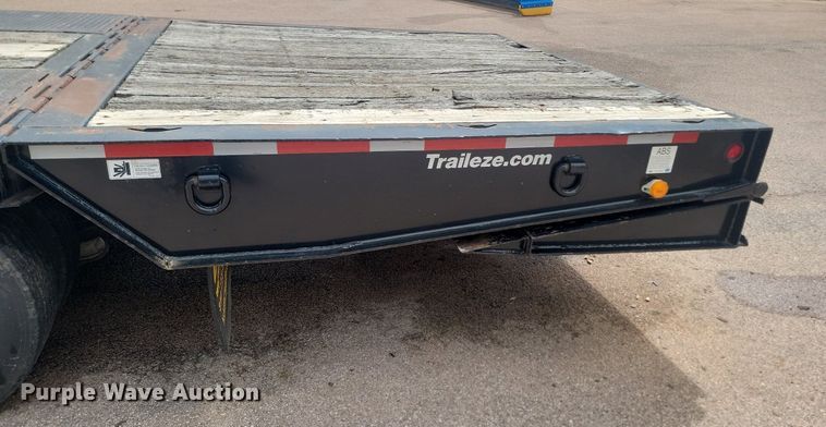 image for item NZ9919 2007 Dakota Manufacturing TE70HT drop deck hydratail equipment trailer