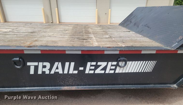 image for item NZ9919 2007 Dakota Manufacturing TE70HT drop deck hydratail equipment trailer