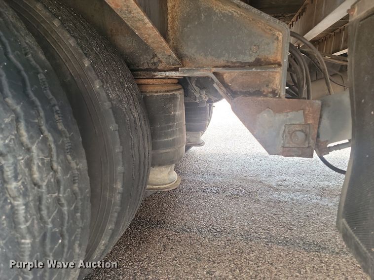 image for item NZ9919 2007 Dakota Manufacturing TE70HT drop deck hydratail equipment trailer