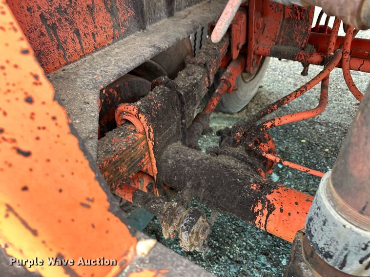 image for item OA9508 1986 Etnyre tank trailer