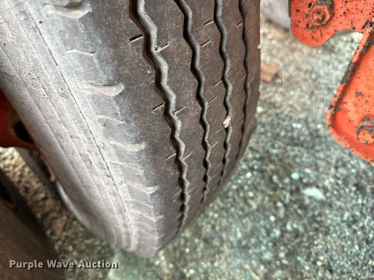 image for item OA9508 1986 Etnyre tank trailer