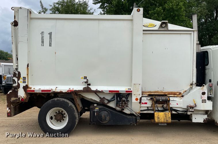 image for item OH9025 2006 International  7400 refuse truck