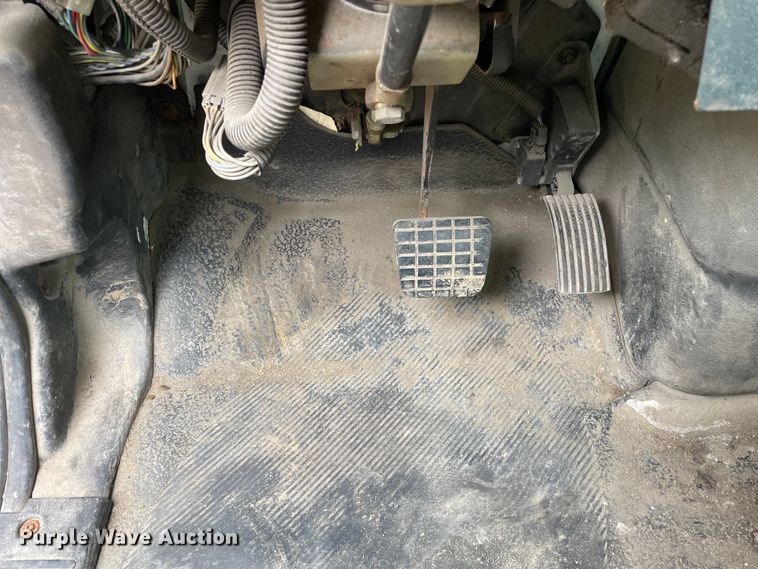 image for item OH9025 2006 International  7400 refuse truck