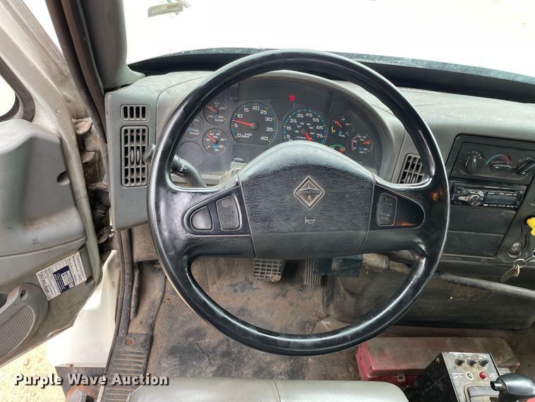 image for item OH9025 2006 International  7400 refuse truck