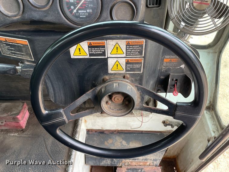 image for item OH9025 2006 International  7400 refuse truck