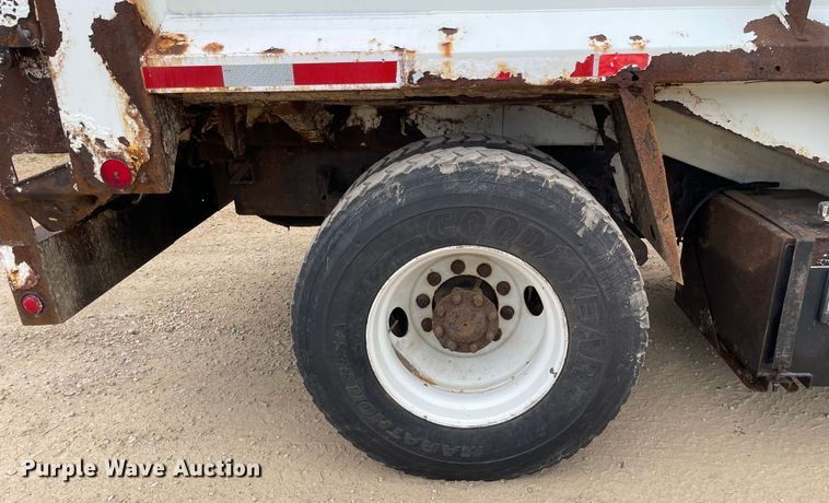 image for item OH9025 2006 International  7400 refuse truck