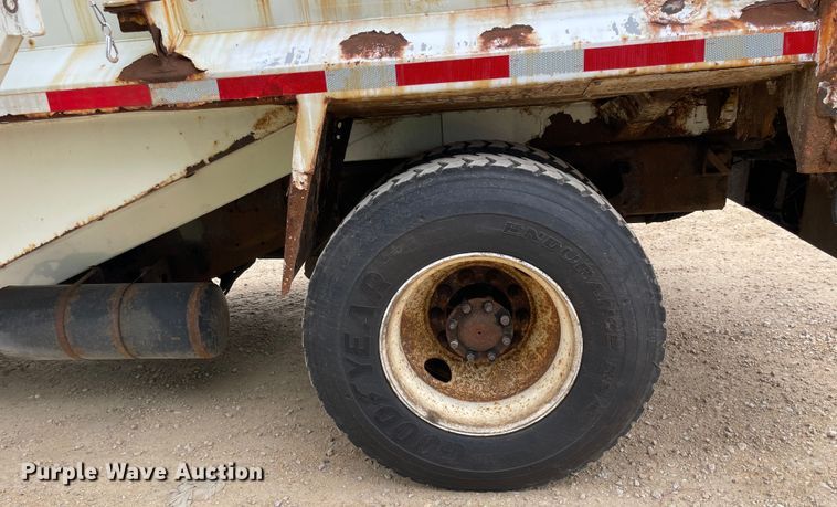 image for item OH9025 2006 International  7400 refuse truck