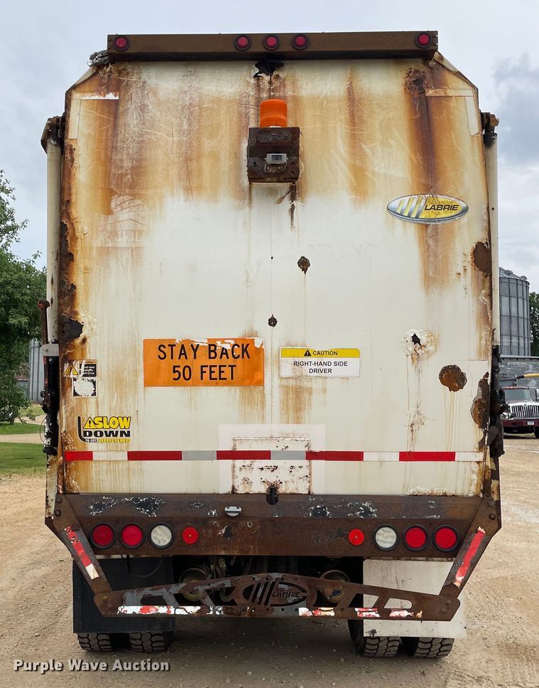 image for item OH9026 2009 International  7400 refuse truck