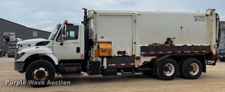 image for item OH9026 2009 International  7400 refuse truck