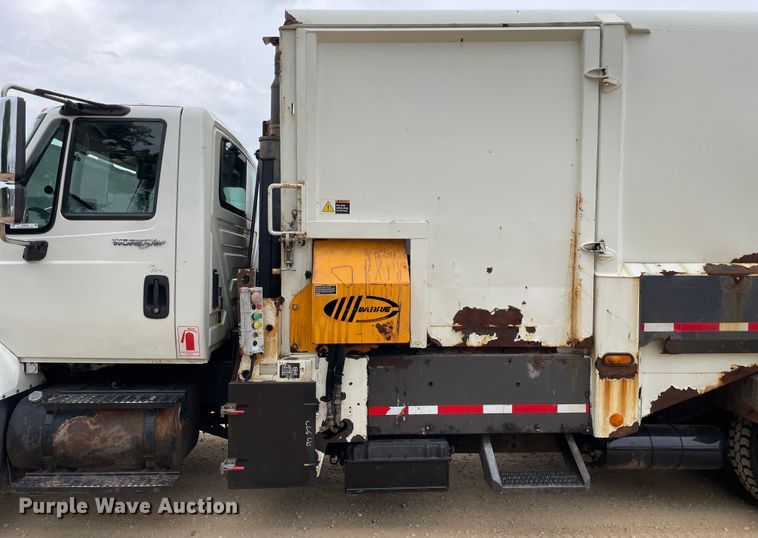 image for item OH9026 2009 International  7400 refuse truck