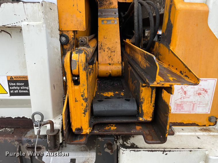 image for item OH9026 2009 International  7400 refuse truck