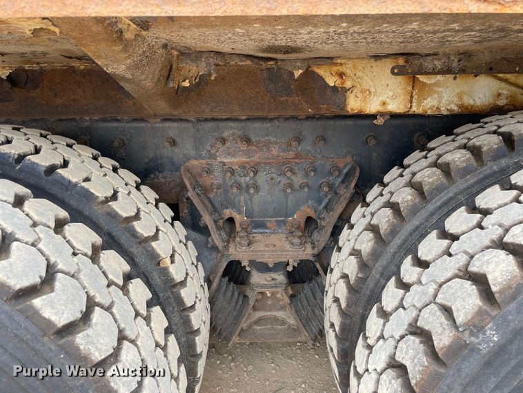 image for item OH9026 2009 International  7400 refuse truck