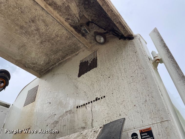 image for item OH9026 2009 International  7400 refuse truck