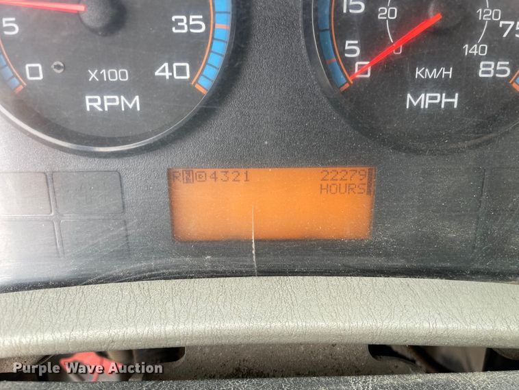 image for item OH9026 2009 International  7400 refuse truck