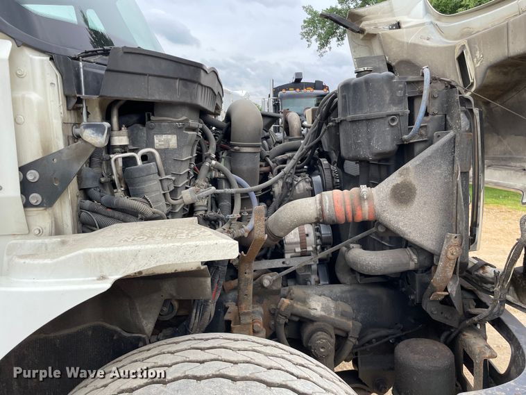 image for item OH9026 2009 International  7400 refuse truck