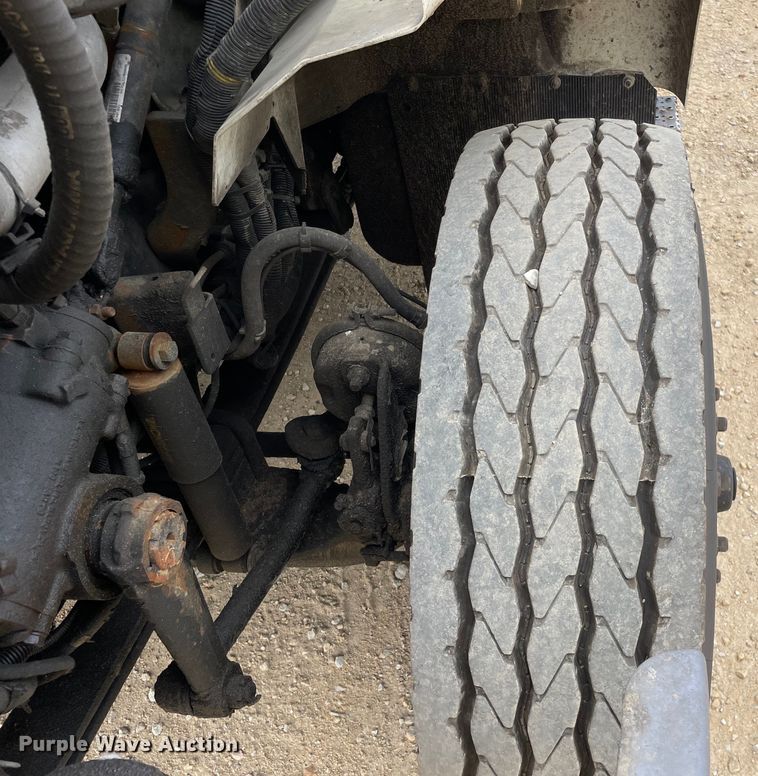 image for item OH9026 2009 International  7400 refuse truck