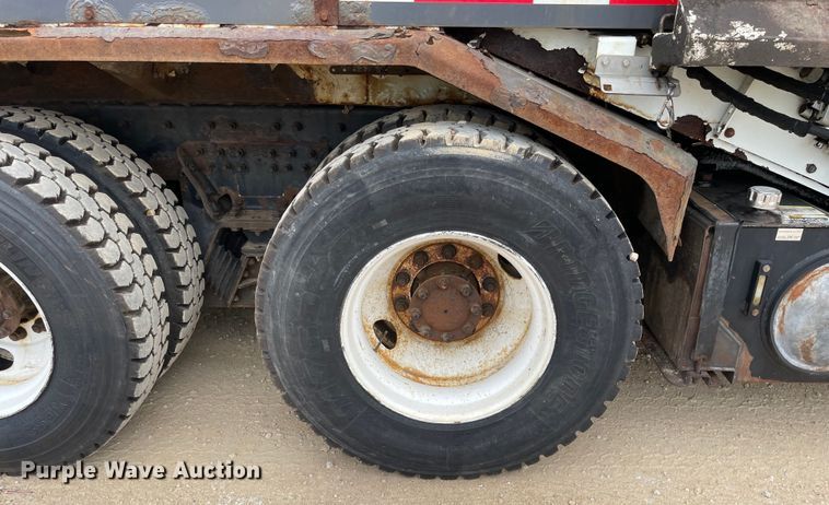 image for item OH9026 2009 International  7400 refuse truck