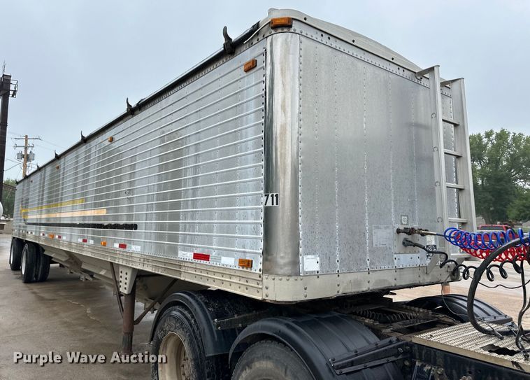 image for item OI9209 1999 Timpte grain trailer