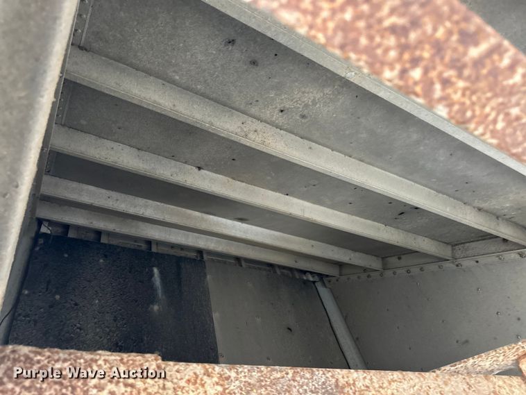 image for item OI9209 1999 Timpte grain trailer