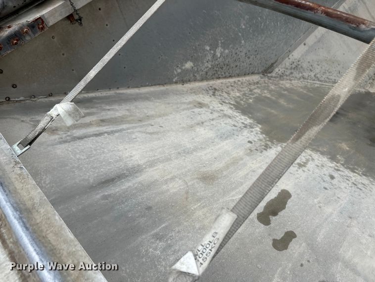 image for item OI9209 1999 Timpte grain trailer