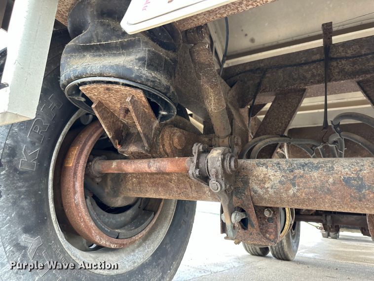 image for item OI9209 1999 Timpte grain trailer