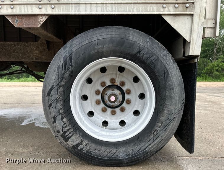 image for item OI9209 1999 Timpte grain trailer