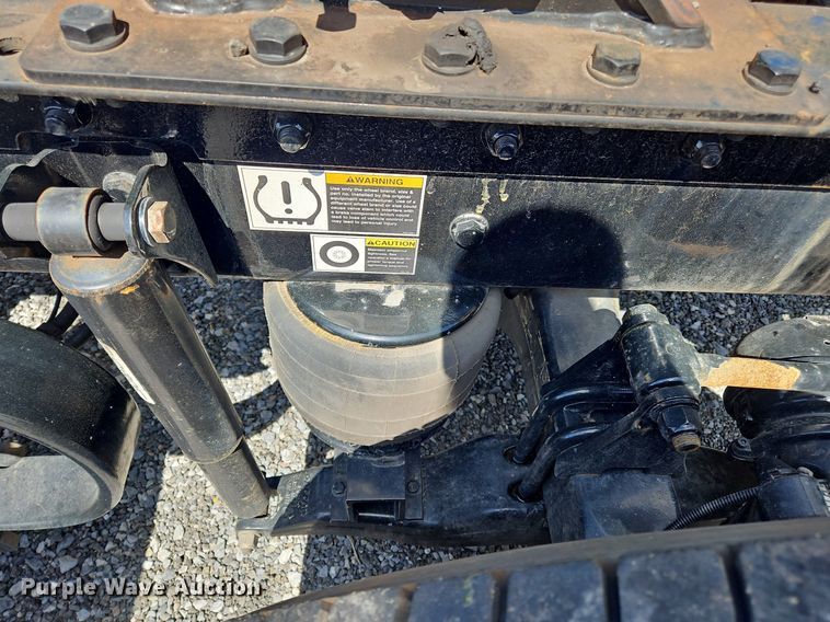 image for item OK9897 2020 Kenworth T680 semi truck