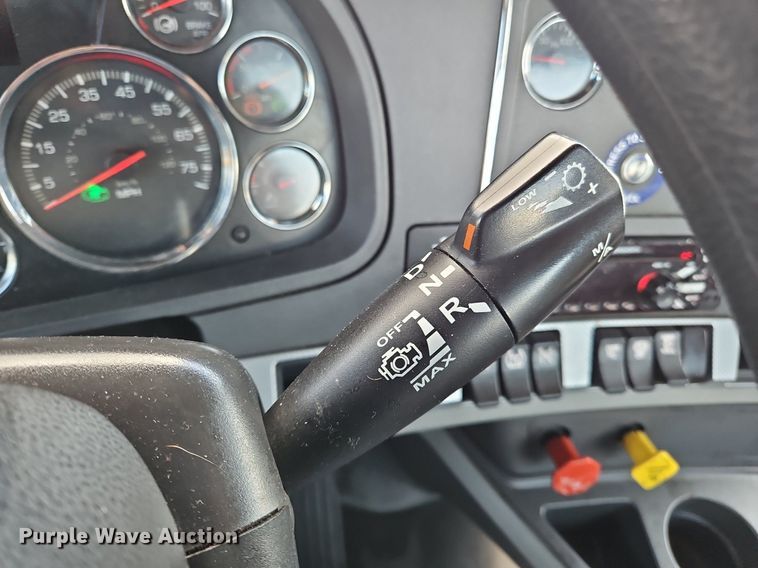 image for item OK9897 2020 Kenworth T680 semi truck