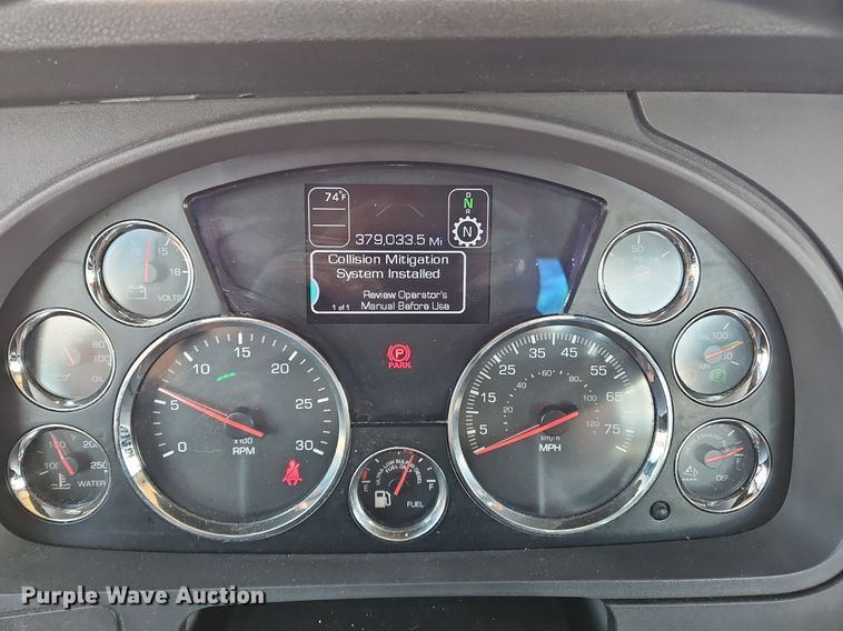 image for item OK9897 2020 Kenworth T680 semi truck