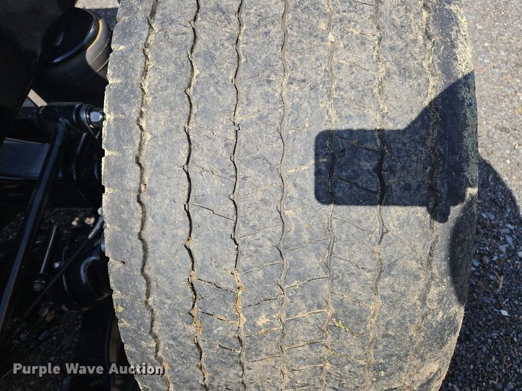 image for item OK9897 2020 Kenworth T680 semi truck