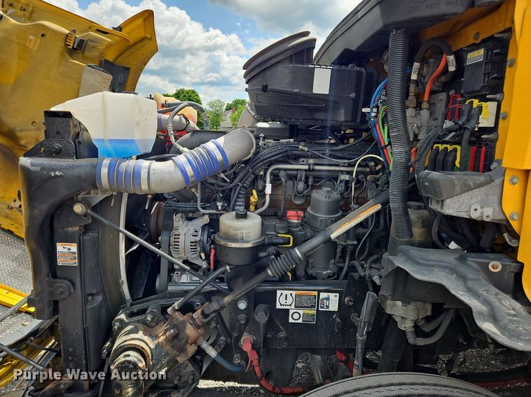 image for item OK9901 2020 Kenworth  T680 semi truck