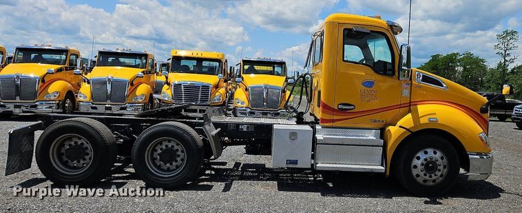 image for item OK9902 2020 Kenworth  T680 semi truck