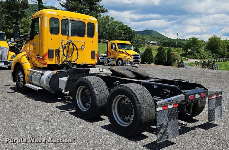 image for item OK9902 2020 Kenworth  T680 semi truck