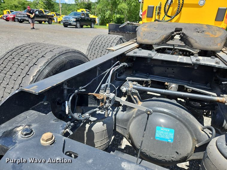 image for item OK9902 2020 Kenworth  T680 semi truck