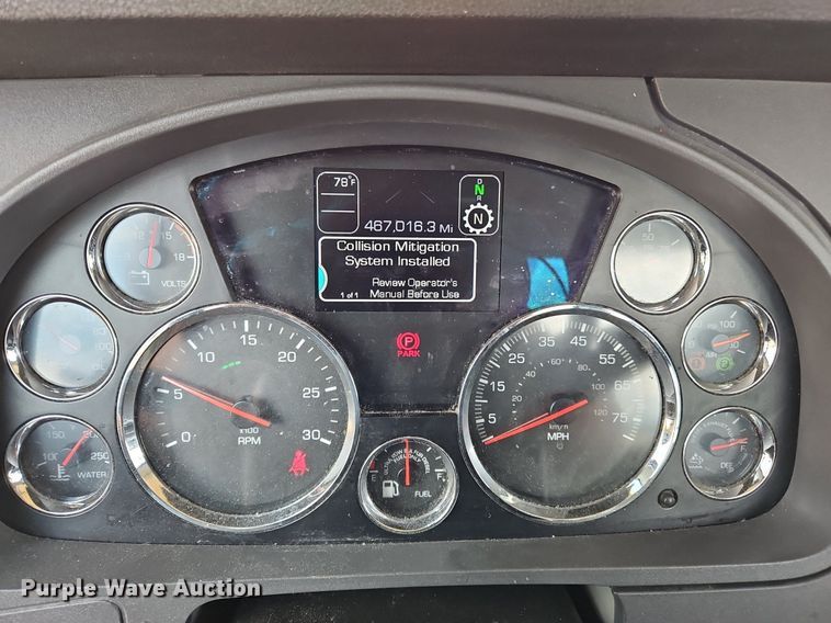 image for item OK9902 2020 Kenworth  T680 semi truck