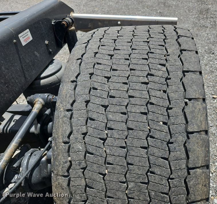 image for item OK9902 2020 Kenworth  T680 semi truck