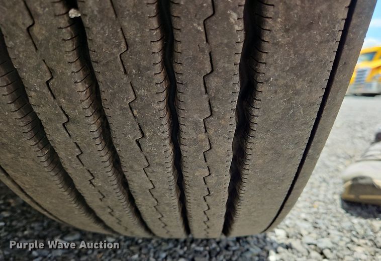 image for item OK9904 2020 Kenworth  T680 semi truck