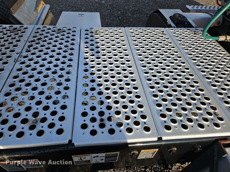 image for item OK9910 2020 Kenworth T680 semi truck